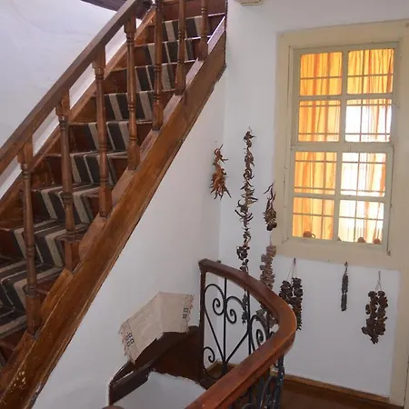 Taksiyarhis 3* Ayvalik