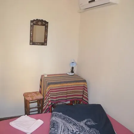 Taksiyarhis Guest house Ayvalik